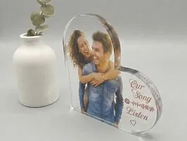 Акриловое фото в форме сердца  