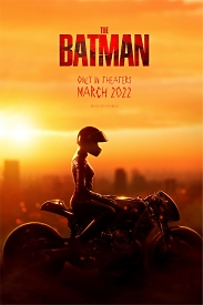 Яскравий помаранчевий постер фільму "Бетмен" (Batman 2022) з дівчиною Catwoman на мотоциклі в профіль - ідеальний декор для вашого інтер'єру.