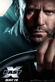 Купить яркий постер с актером Джейсоном Стэтхэмом из киносериала "Форсаж 10" крупным планом за рулем